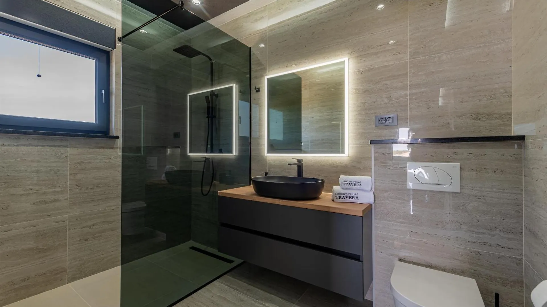 Seaside Luxury Villa With A Swimming Pool Privlaka, Zadar - 23517 Kroatien