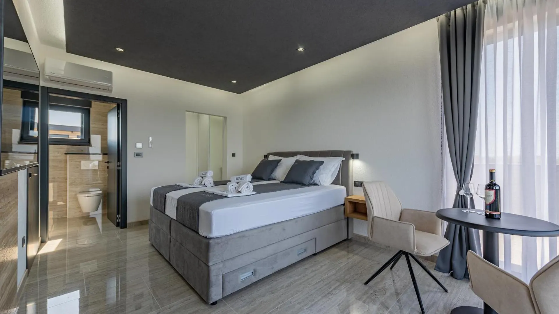 Seaside Luxury Villa With A Swimming Pool Privlaka, Zadar - 23517